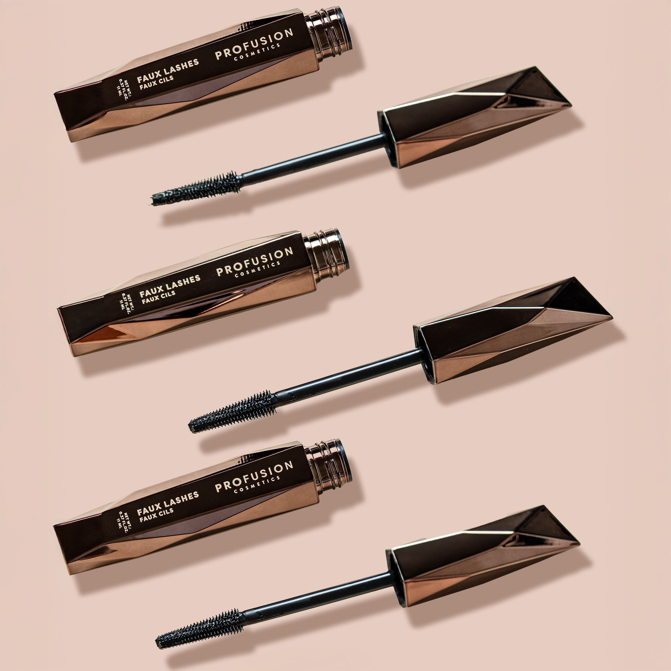 Faux Lashes | Lengthening & Volumizing Mascara