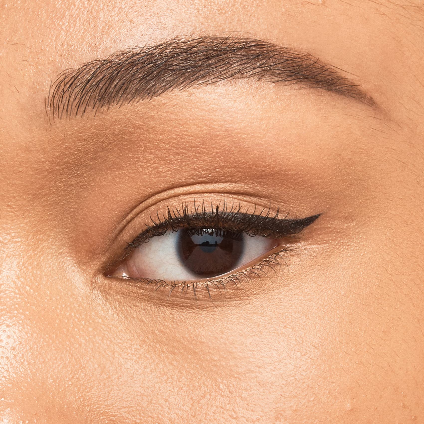 Delineador de ojos líquido JOAH Beauty Line Up