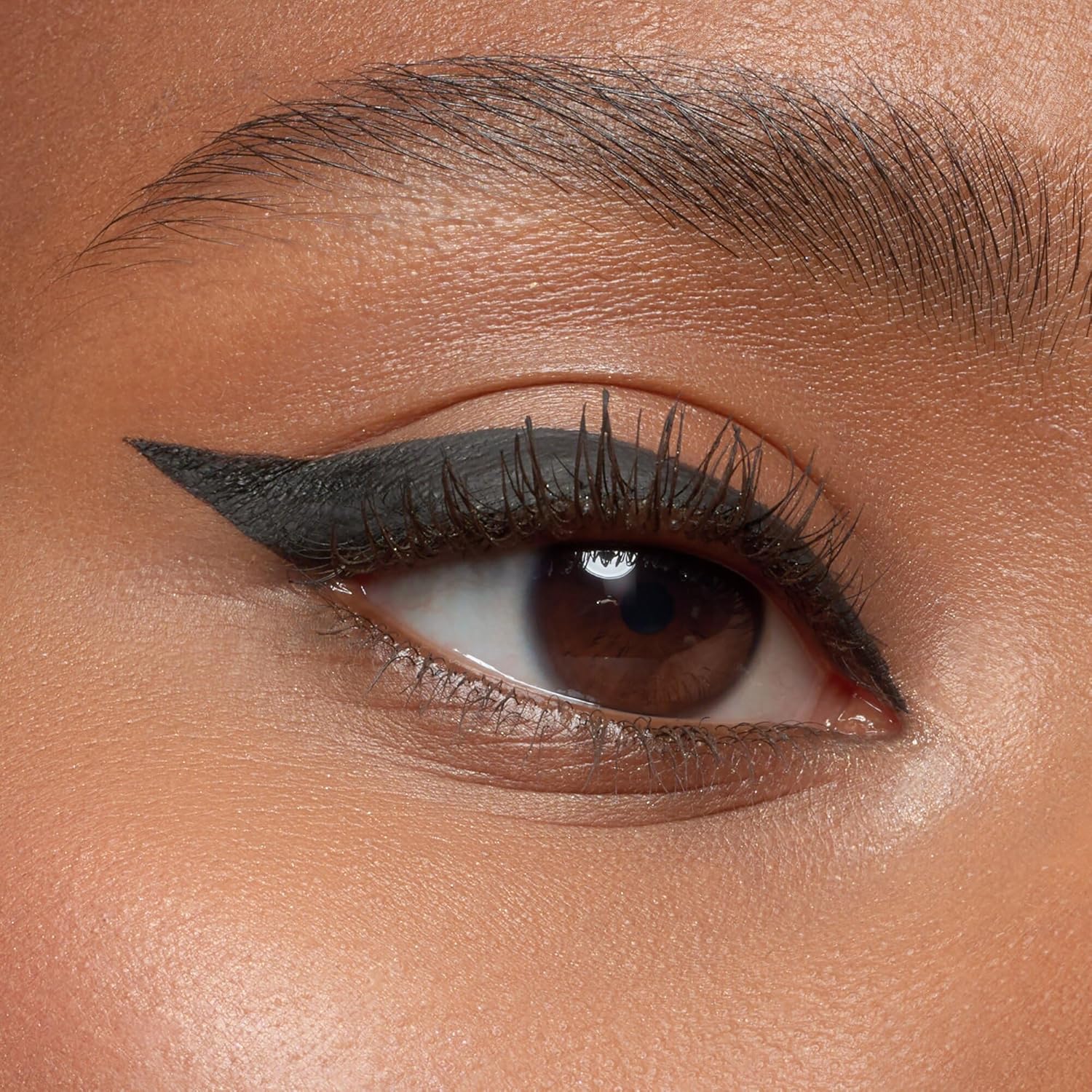 ESSENCE Dip Eyeliner Waterproof Eyeliner