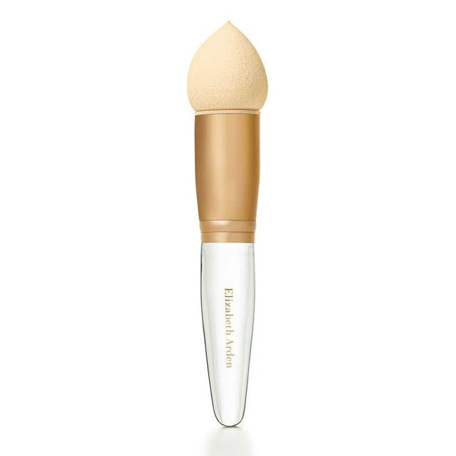 Brocha de maquillaje difuminadora Elizabeth Arden