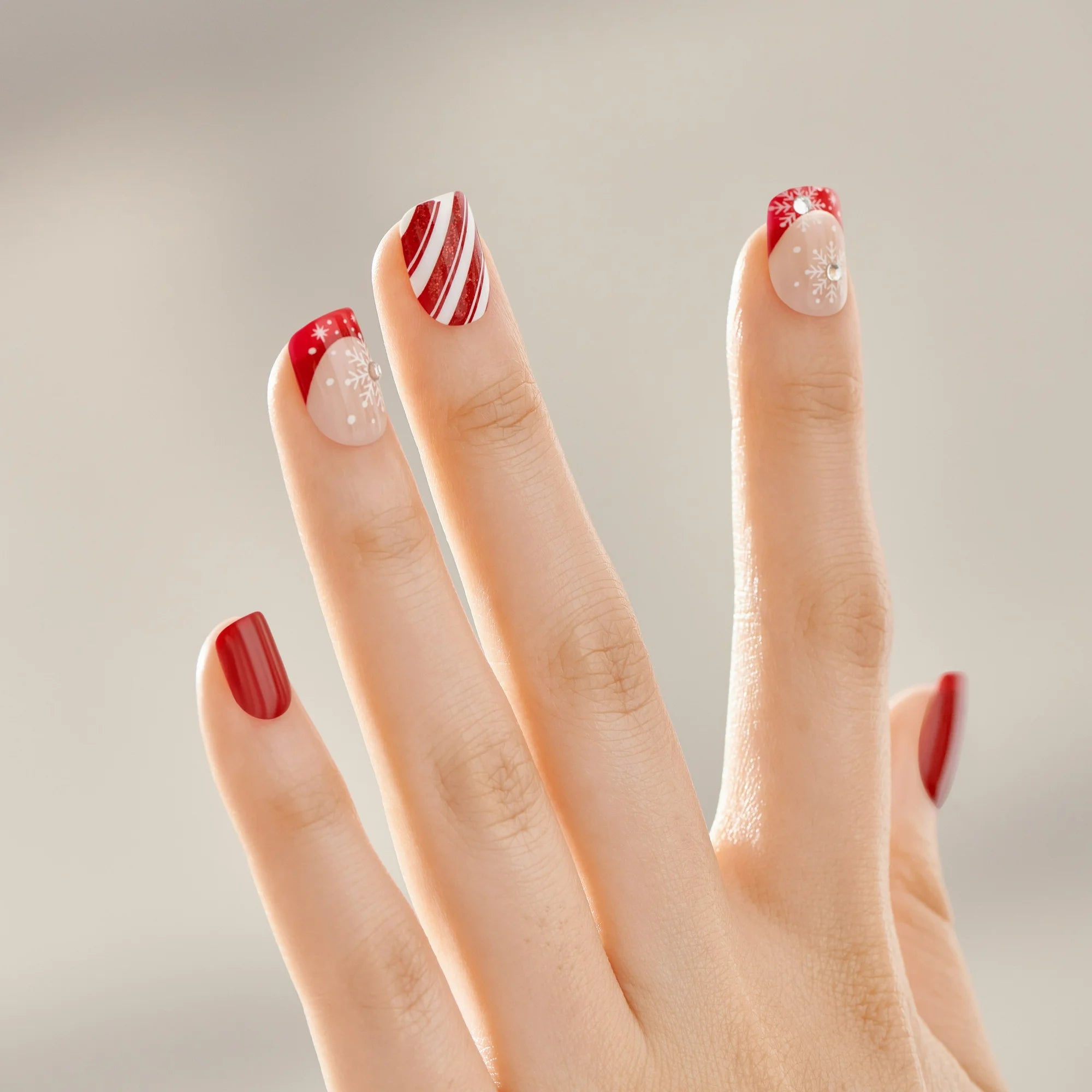 IMPRESS La manicura a presión sin pegamento