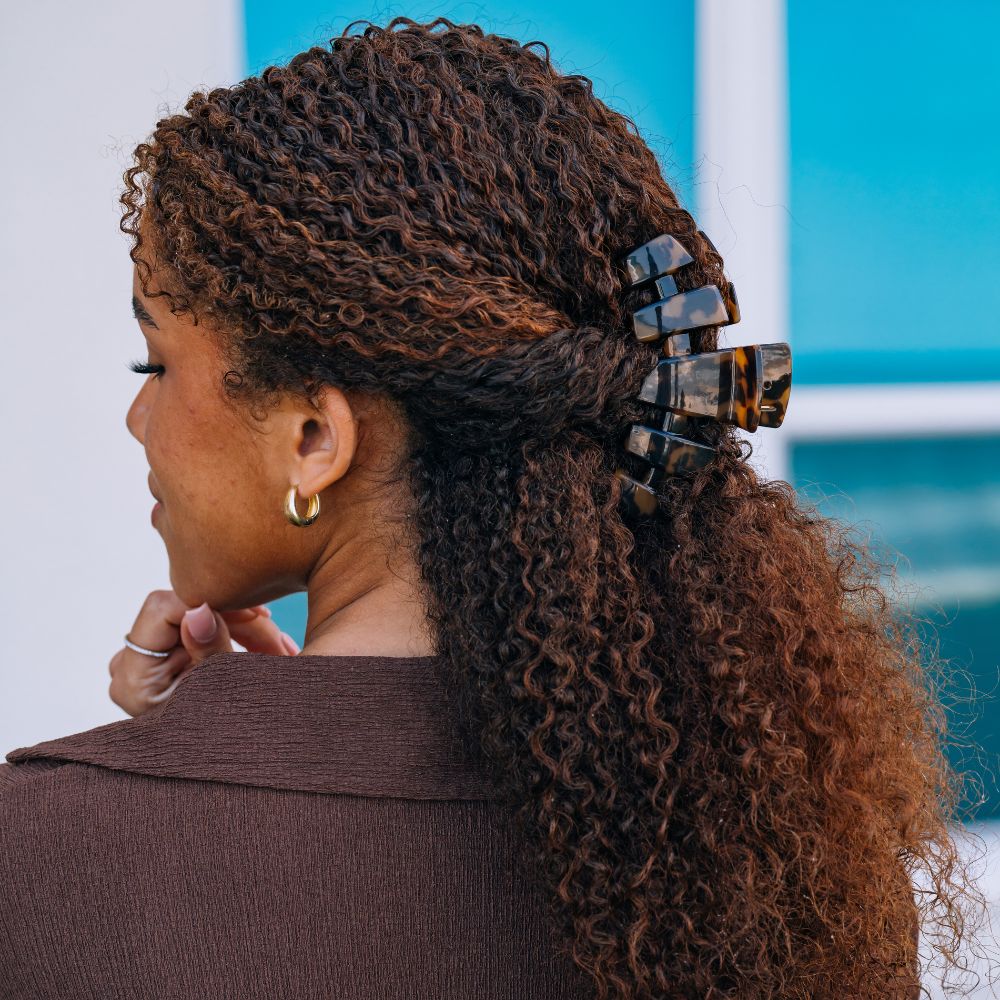 Classic Tortoise Large Claw Hair Clip