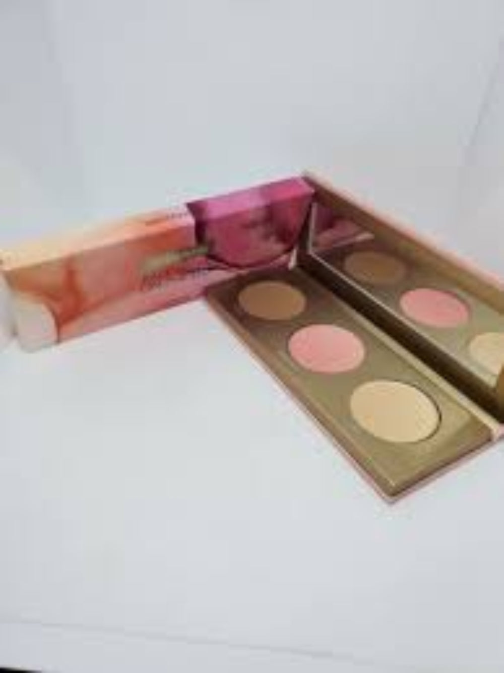 Paleta facial portátil Bare Glow de BAREMINERALS