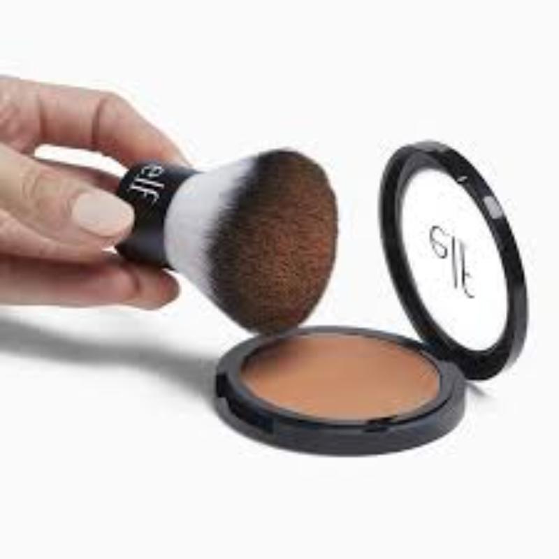 Brocha Kabuki de Elf Cosmetics