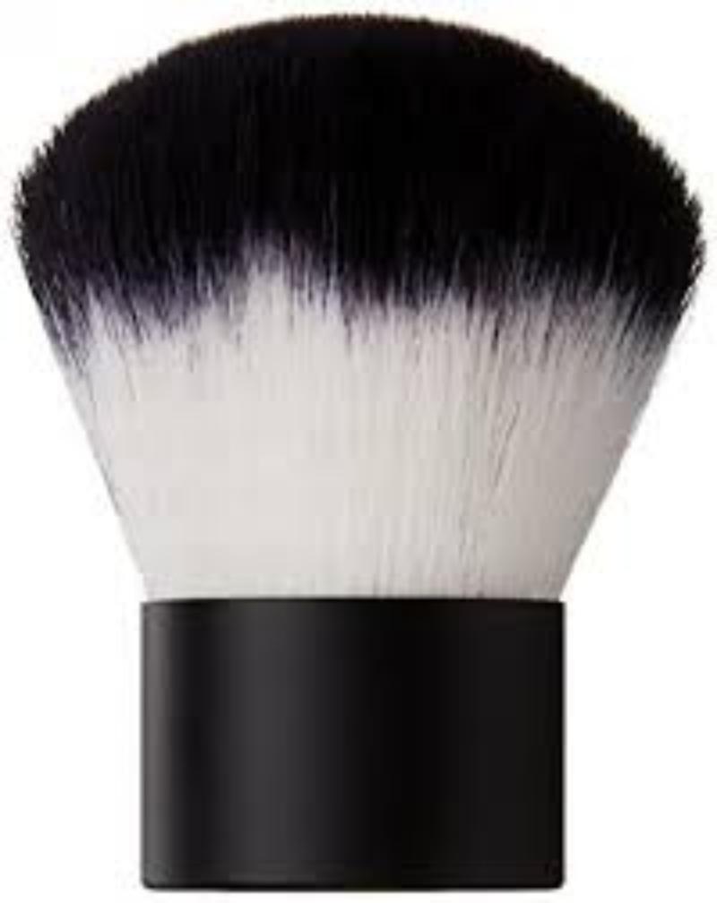 Brocha Kabuki de Elf Cosmetics