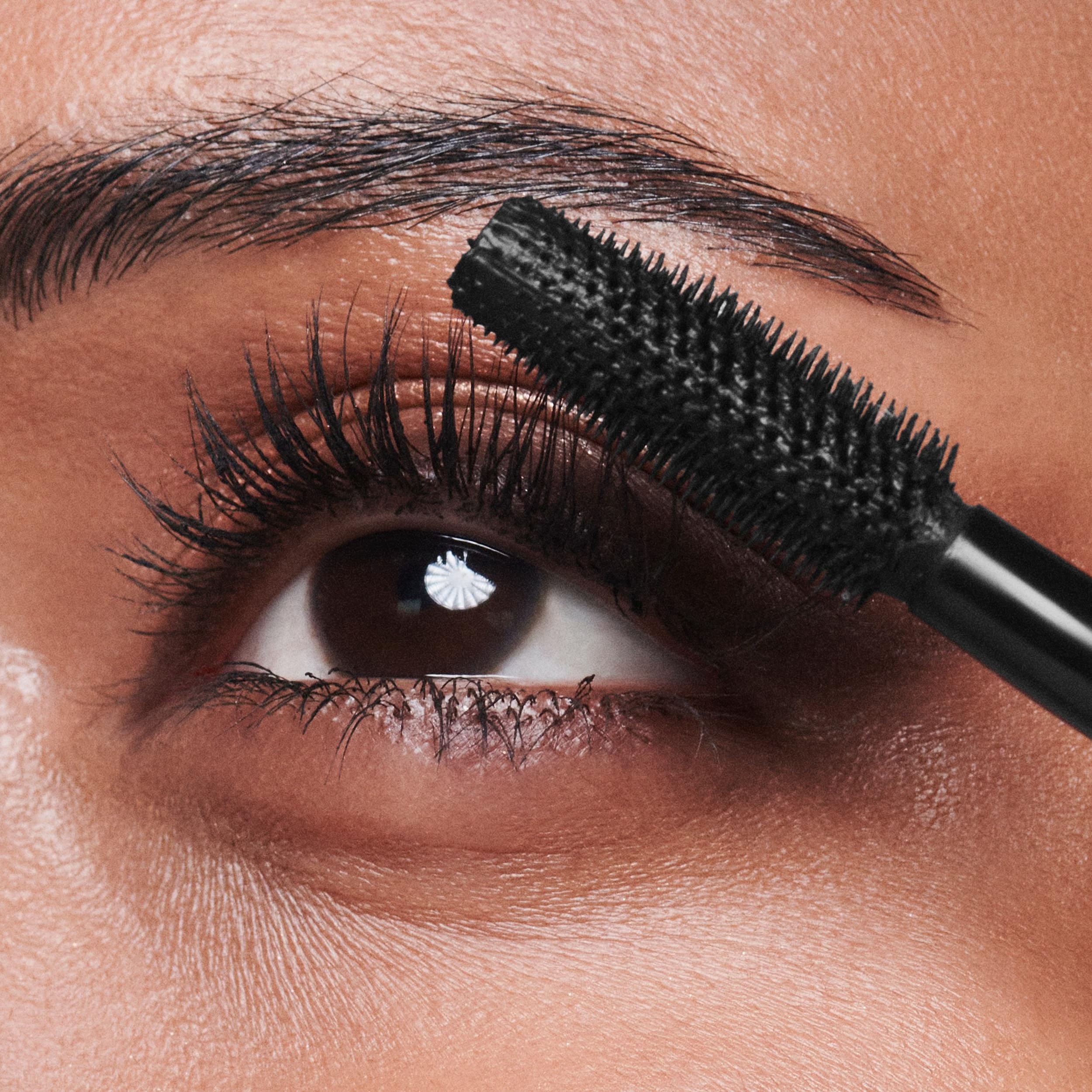 COVERGIRL Lash Blast Active Mascara - VIAI BEAUTY