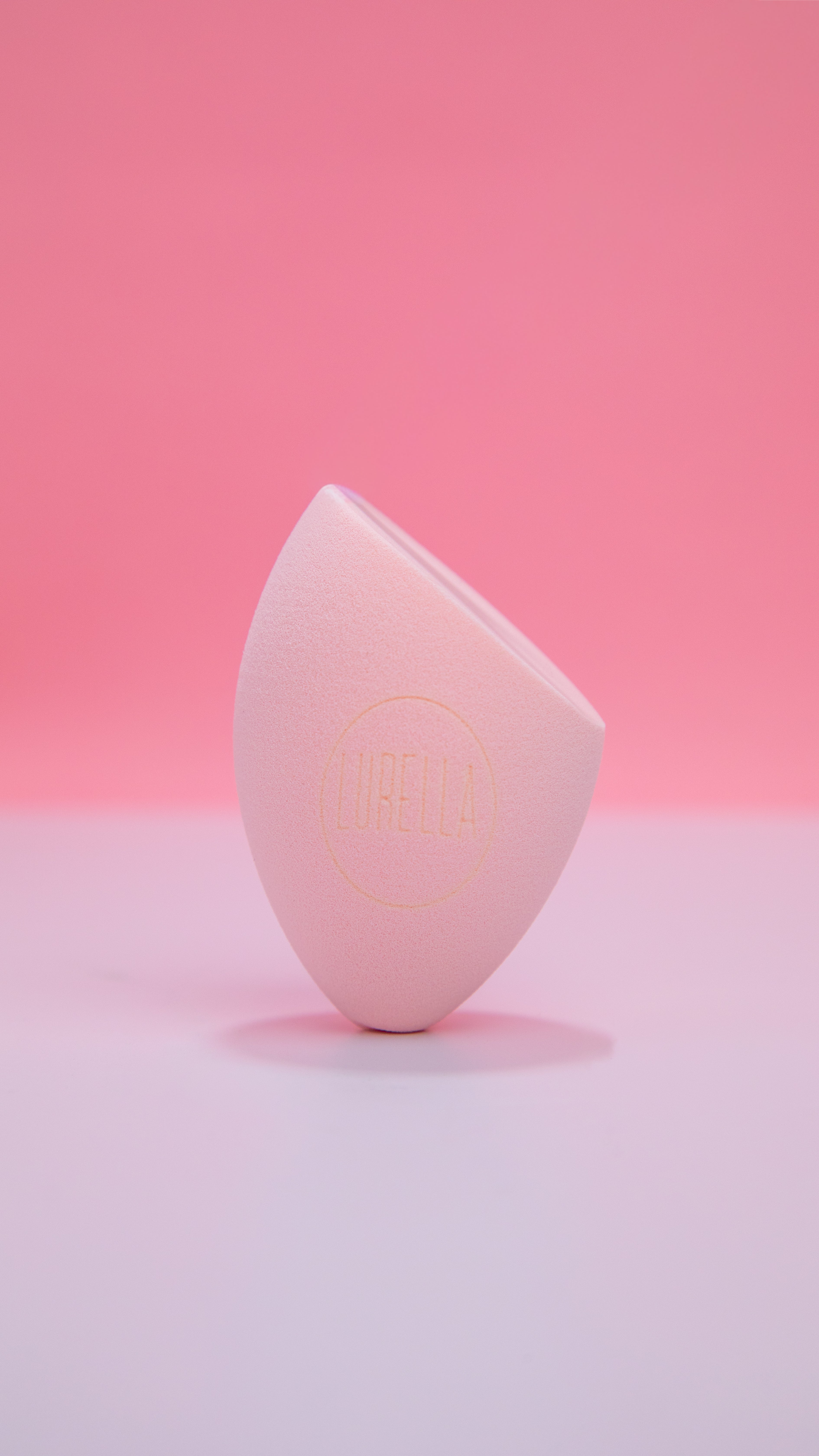 LURELLA Angled Beauty Sponge